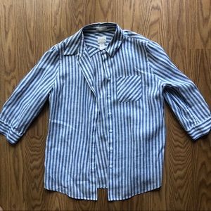 🎉5/$25!!!! 🎉
[Chico’s] button down